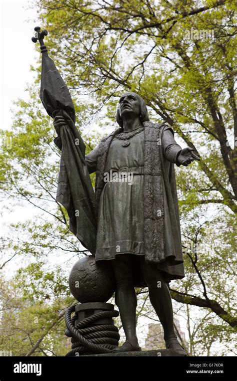 Statue of Christopher Columbus at Central Park in New York City, USA ...