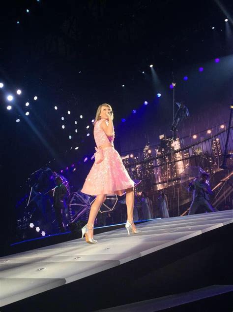 Pin on 1989 world tour Taylor Swift | The 1989 world tour, 1989 tour ...