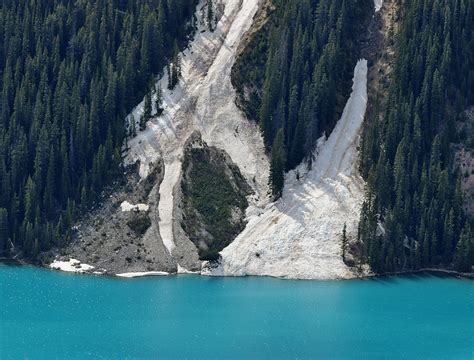 Spectacular Views of Peyto Glacier and Peyto Lake - The GateThe Gate