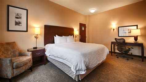 Discount Coupon for Hampton Inn and Suites Inner Harbor in Baltimore, Maryland - Save Money!