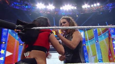 Stephanie McMahon vs. Brie Bella - video Dailymotion