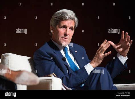 John Kerry Vietnam Stock Photos & John Kerry Vietnam Stock Images - Alamy