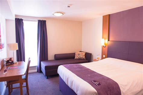 Premier Inn Lymington (New Forest, Hordle) Hotel - Hotels in Lymington ...