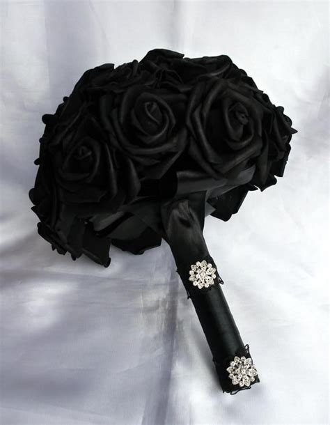 #untitled | Black wedding flowers, Black rose bouquet, Black bouquet