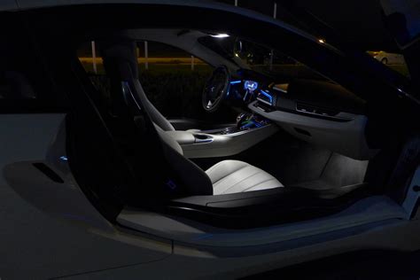 Photo Gallery: BMW i8 Interior at Night - autoevolution