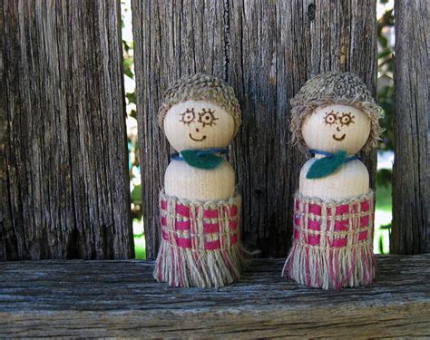 Happy Whimsical Hearts: Peg dolls