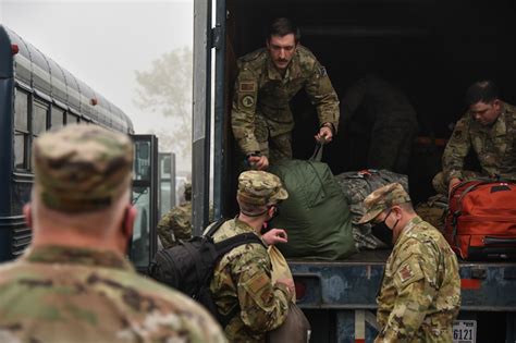 Oregon National Guard deployed to help combat wildfires > National Guard > Guard News - The ...