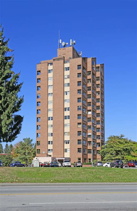 Maple Towers Apartments | Maple Ridge, BC Apartments For Rent