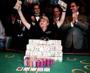 Chris Moneymaker Reflects on Historic WSOP Win a Decade Later | PokerNews