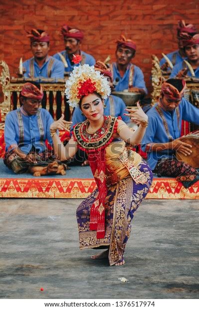 Tari Barong Bali May 18 2017 Stock Photo (Edit Now) 1376517974