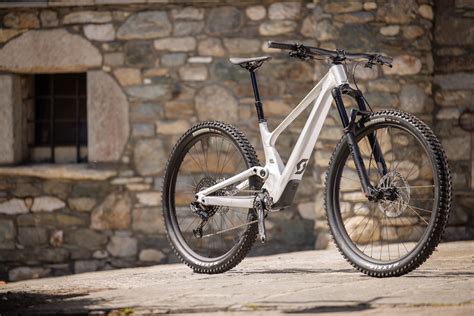 First Look: 2023 Scott Genius & Genius ST - Pinkbike