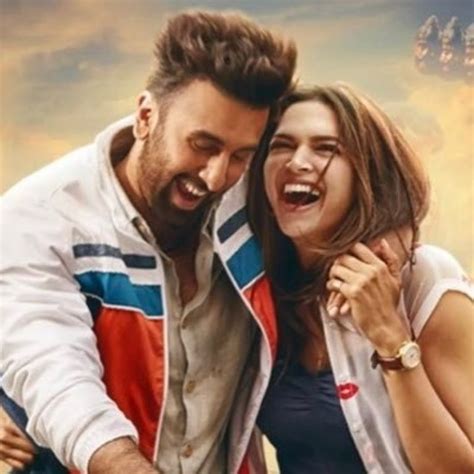 Siliconeer | Tamasha Turns 5: Deepika Posts Pic With Ranbir From Film