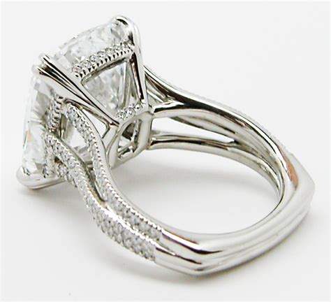 11.50 carats Cushion Cut Diamond Ring | Exclusive Jewelry Designs