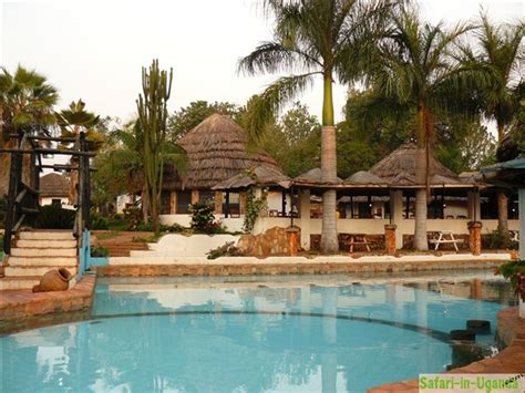 Kingfisher Safaris Resort Jinja Find contact information of hotels in Uganda www.safari-in ...