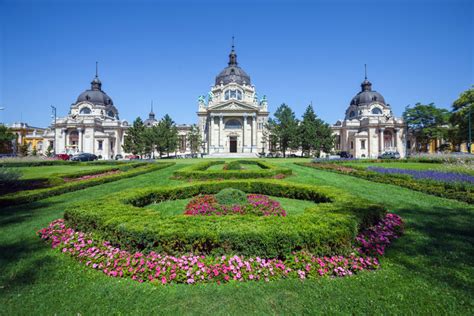 The Top 5 Spas to Visit in Budapest - Travel with Us!