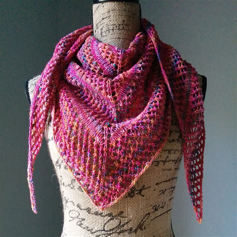 Ravelry: Casual Lace Knit Shawl pattern by Linda Thach