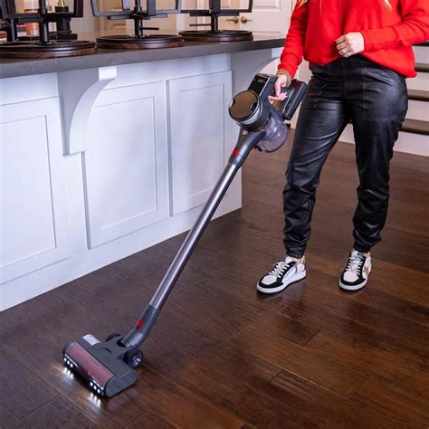 Tips and Tricks For Vacuuming Hard Floors - Maircle