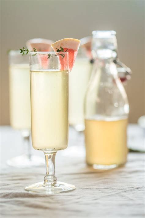 17+ BEST Vanilla Cocktails: Easy Recipes to Try!