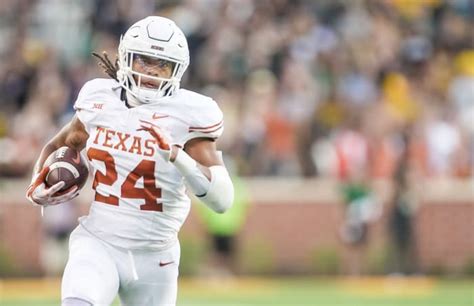 WATCH: Texas Longhorns Power in Two TDs to Build Halftime Lead vs ...