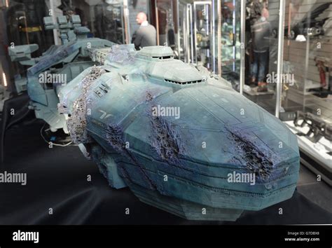 Starship troopers hi-res stock photography and images - Alamy