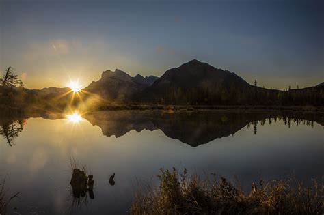 vermillion lakes sunrise | Sunrise lake, Vermillion lakes, Sunrise