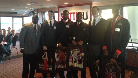 Men?s Basketball Holds End-of-Season Banquet - Seattle University