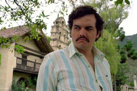 Photos Of The Real Pablo Escobar Vs. 'Narcos' Actor Wagner Moura Proves He Was Perfect For The Part