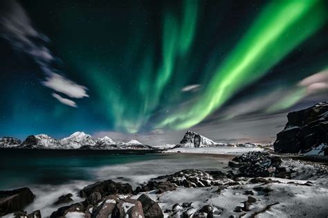 9 Best Places to See Aurora Borealis in Canada