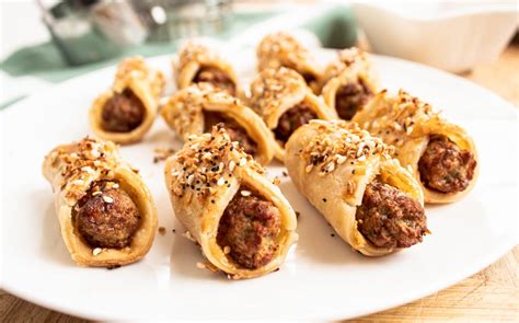 Easy Homemade Mini Sausage Rolls with Pie Crust - The Contractor's Castle