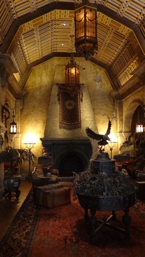 Hollywood Tower Hotel Lobby | Hollywood tower hotel, Disney world ...