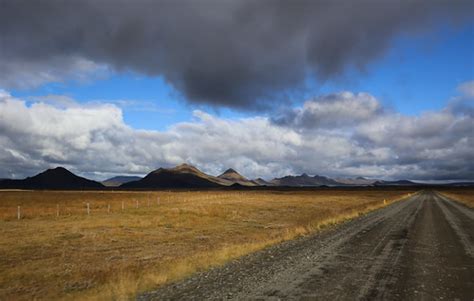 Dirt Road | Jonathan Miske | Flickr