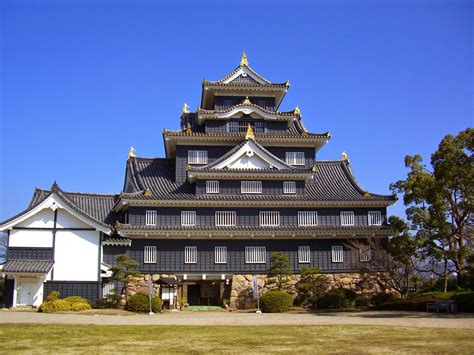 Explore JAPAN with Japanese tour leader : Okayama Castle