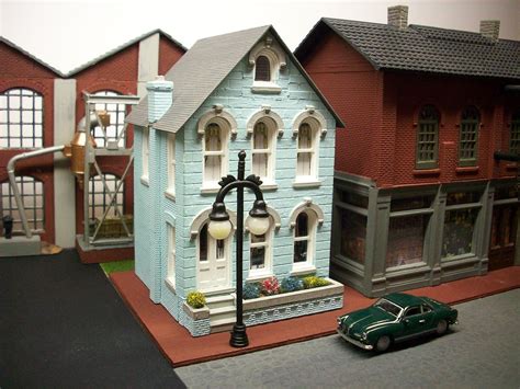 Townhouse #2 Kit -- HO Scale Model Railroad Building -- #woo11000 pictures by johnnnykaye