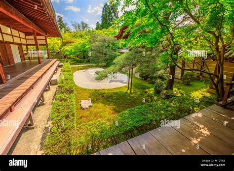 Zenrin-ji zen garden Stock Photo - Alamy