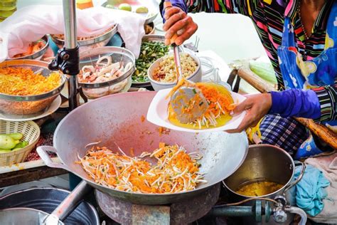 16 Street Foods to Try Around the World | Moon Travel Guides