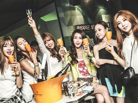 10 Best Nightlife Experiences To Do In Seoul, South Korea - The Traveling Asian