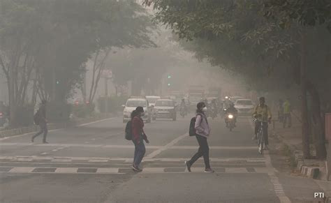 Delhi Air Pollution, Delhi Air Quality: Toxic Haze Chokes Delhi ...