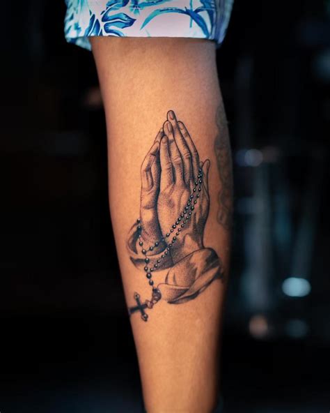 Praying hands - Done by me in Miami Fl. @Tattoosbyjuice : r/tattoo