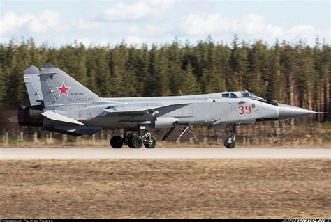 Mikoyan-Gurevich MiG-31BM - Russia - Air Force | Aviation Photo #2636038 | Airliners.net