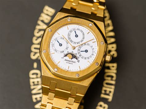 AUDEMARS PIGUET ROYAL OAK PERPETUAL CALENDAR Moon-Phase Ref-25554BA 18k Yellow Gold White Dial ...