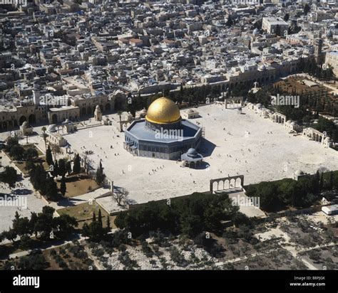 Temple mount jerusalem aerial view hi-res stock photography and images ...