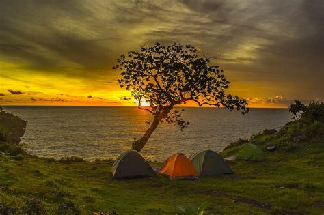 6 Rekomendasi Tempat Sunset Jogja Terbaik Mulai dari Cafe, Villa, Pantai Hingga Restoran