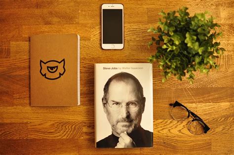 apple, iphone, workplace, books, table, steve jobs, book, wood | Piqsels