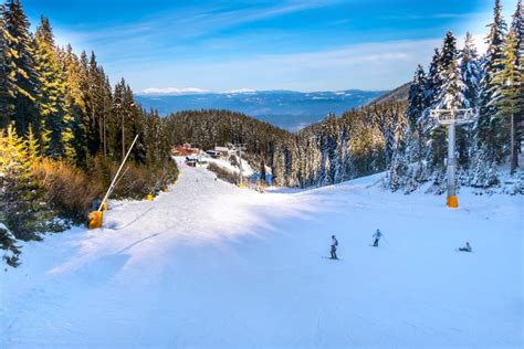 Ski Slope in Bansko, Bulgaria and Skiers Stock Image - Image of cafe, bulgaria: 138206383