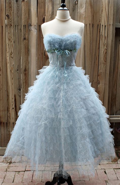 1950s Vintage Baby Blue Tulle Lace Sweetheart Gown / Princess