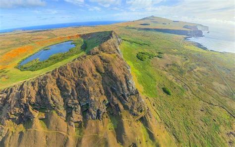 Rano Raraku Volcano in Chile