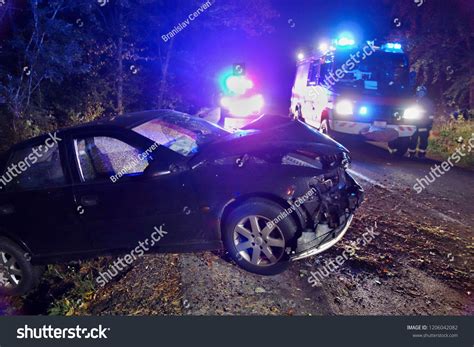 Night Car Accident: Over 10,058 Royalty-Free Licensable Stock Photos ...