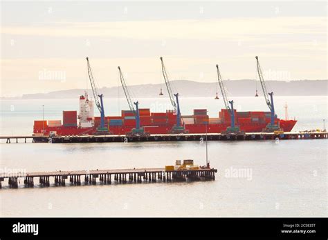 Container ship crane hi-res stock photography and images - Alamy