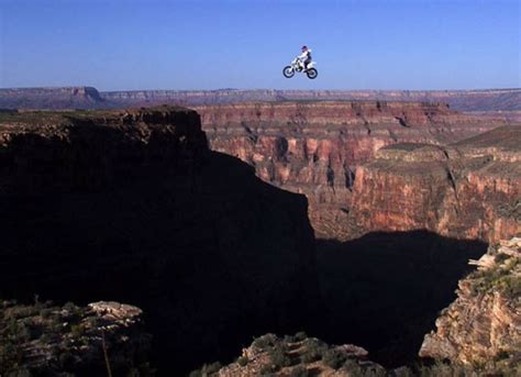 The Best Bike Stunts (30 pics)