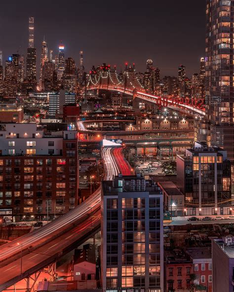 Incredible long exposure of Queens and Manhattan - New York City | New york wallpaper, New york ...